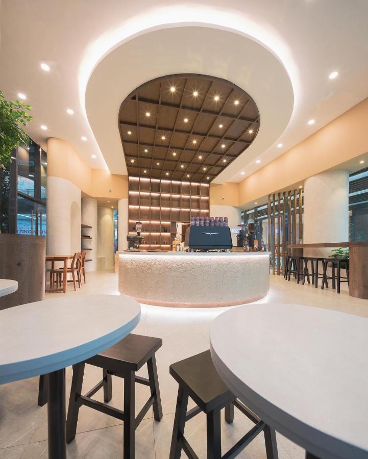 Homey 1 Bedroom Unit At Air Residences Makati City Exteriör bild